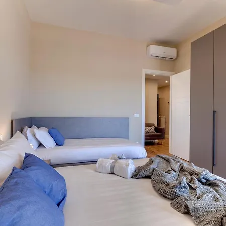Khione Apartment By Mamo Florence Exterior photo